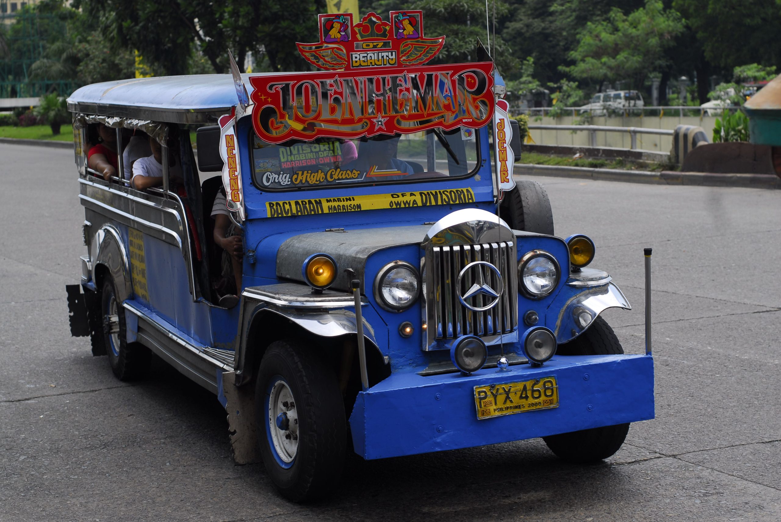 Jeepney czyli królowe filipińskich dróg i bezdroży