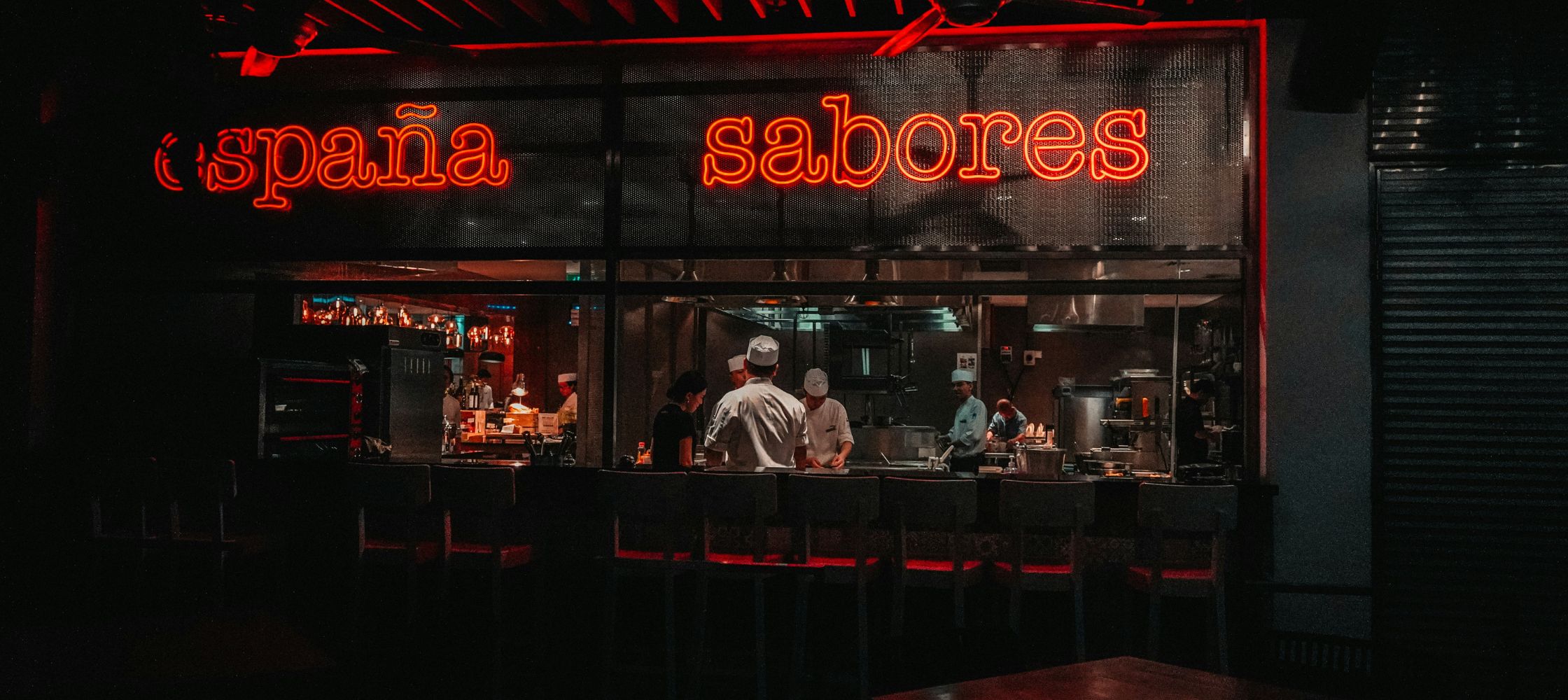 Nowe restauracje w Singapurze powstają mimo trudnych warunków gospodarczych